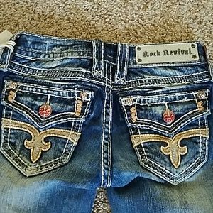 NWT! Womens Rock Revival Angie capris 24" waist